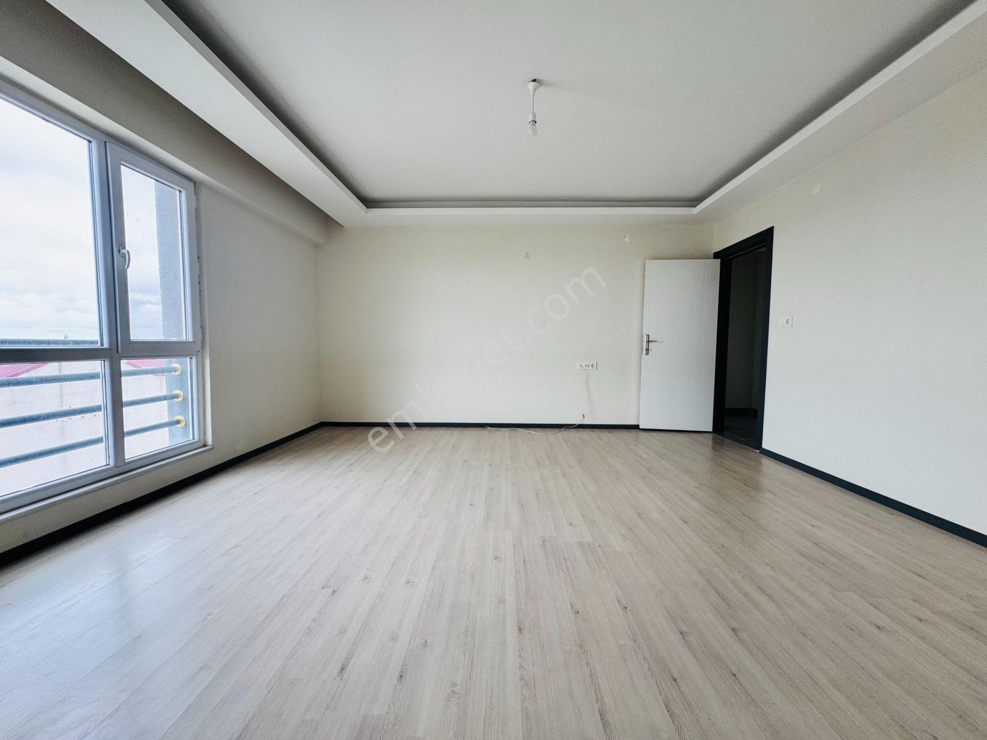 Güven'den Kapaklı'da Caddeye,servislere Yakın Kiralık 2+1 Daire