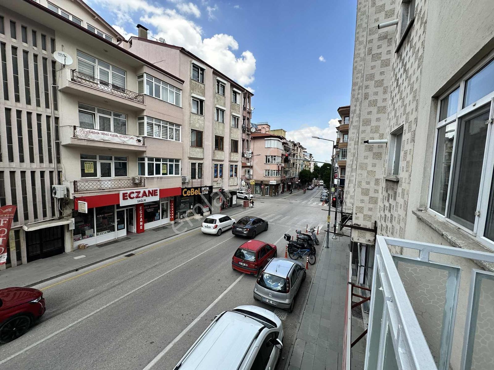 Hastahane Caddesi Satılık Ofis İşyeri Daire - Görsel 9