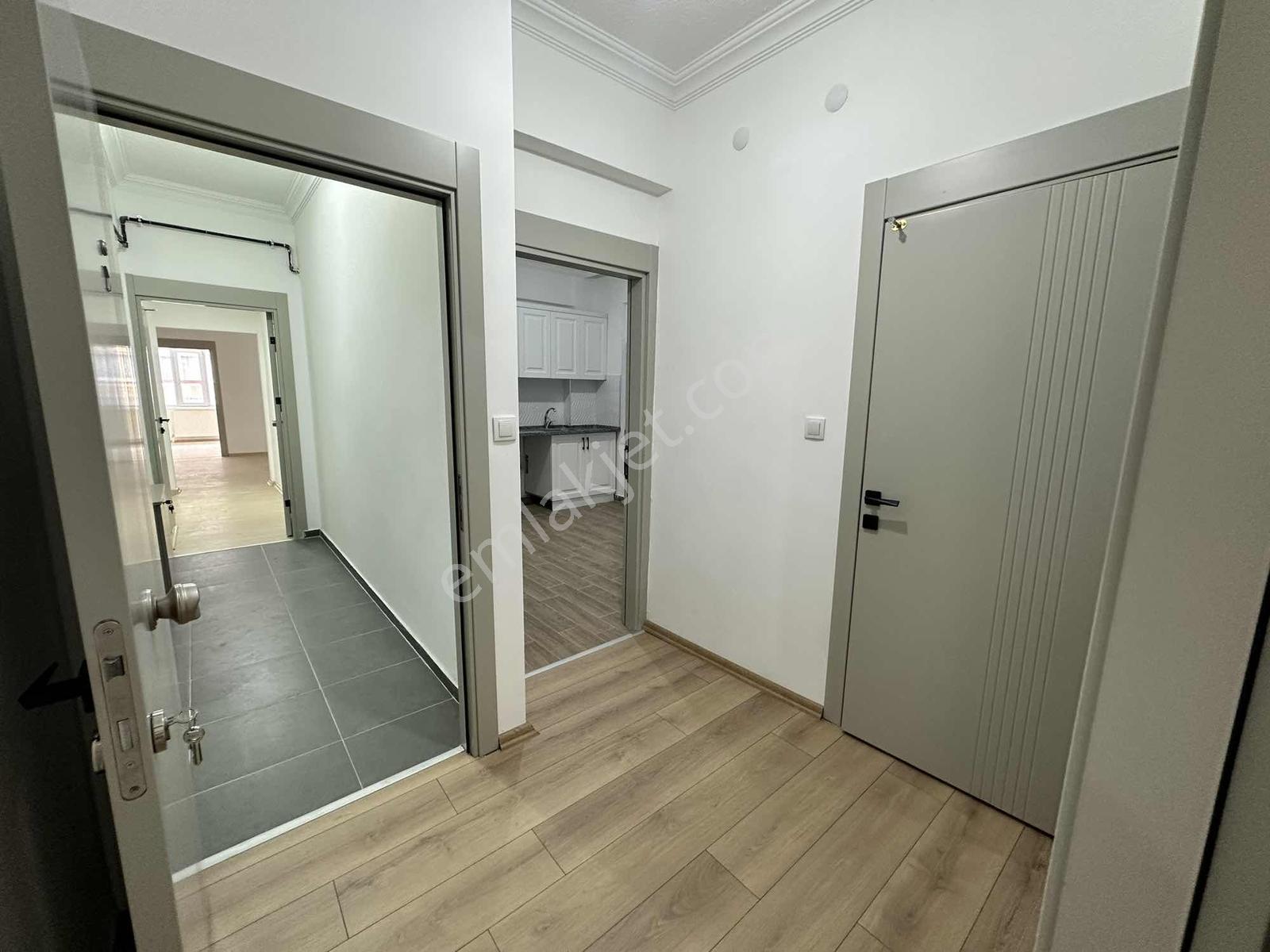 Hastahane Caddesi Satılık Ofis İşyeri Daire - Görsel 22