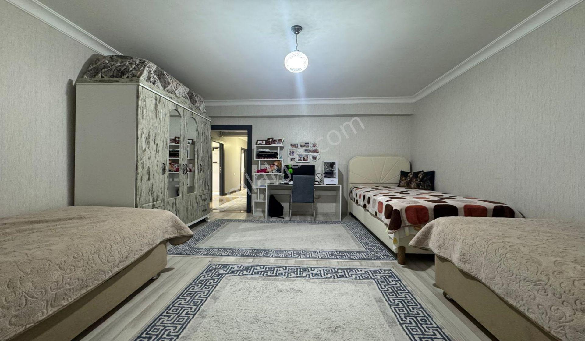 Atapark 340 Cadde Yakını Genç Binada Kat Konumunda Altında Daire - Görsel 17