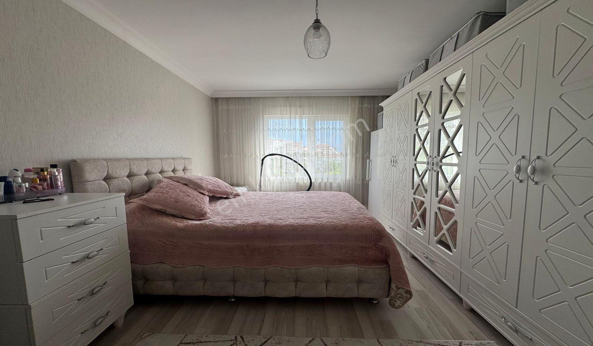 Atapark 340 Cadde Yakını Genç Binada Kat Konumunda Altında Daire - Görsel 13
