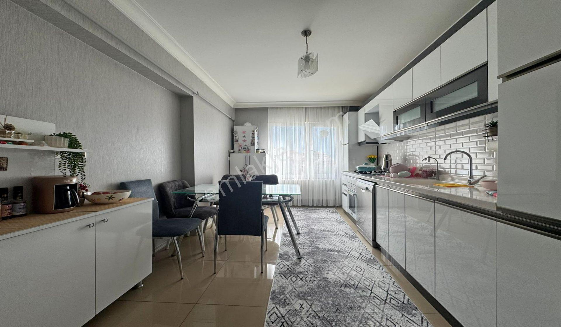 Atapark 340 Cadde Yakını Genç Binada Kat Konumunda Altında Daire - Görsel 2