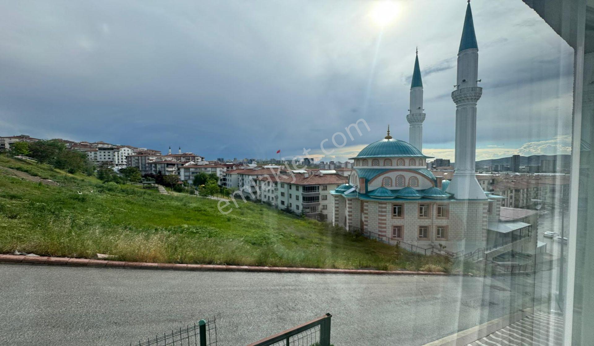 Atapark 340 Cadde Yakını Genç Binada Kat Konumunda Altında Daire - Görsel 26