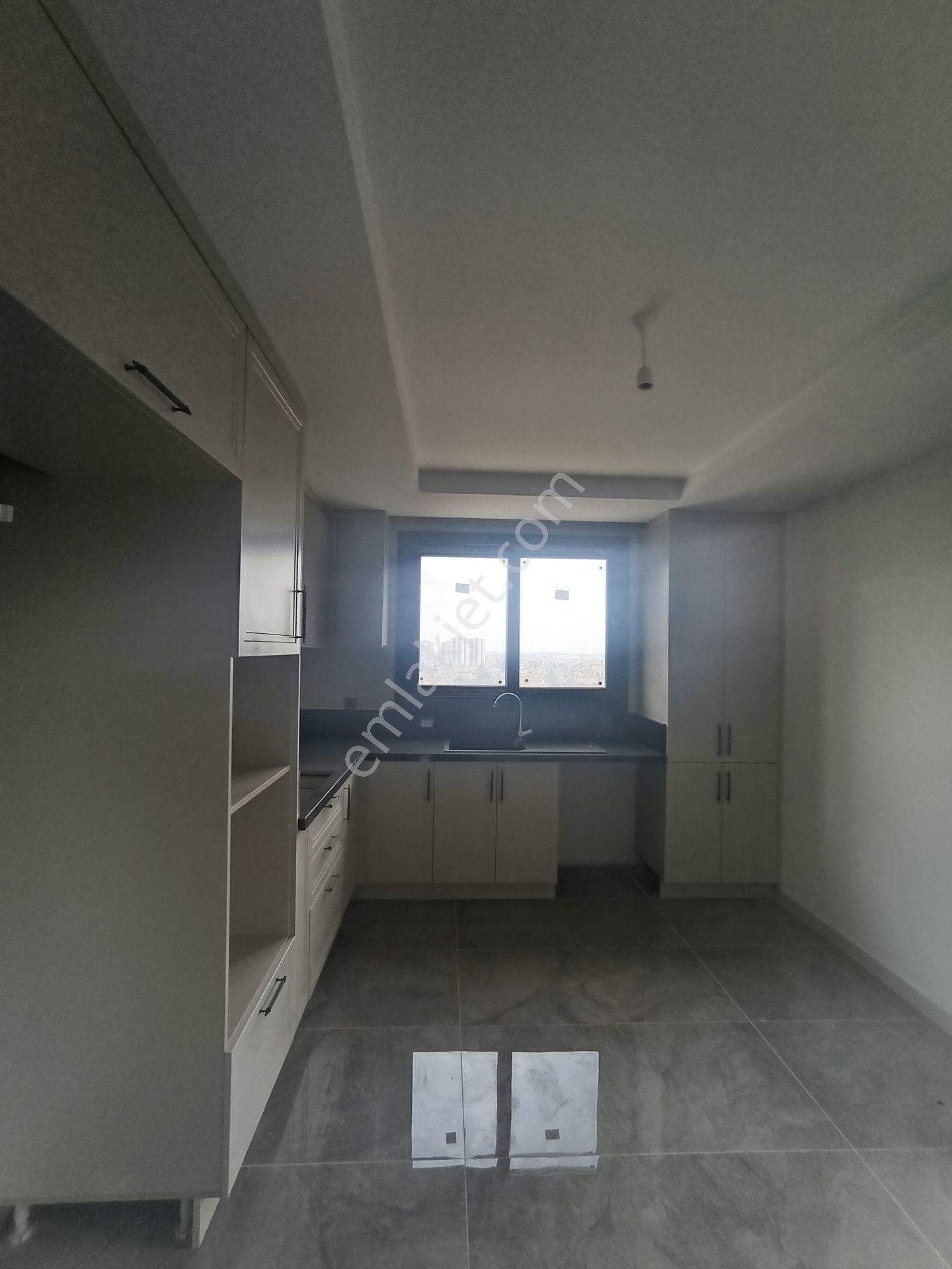 Türkmenbaşı Bulvarı Üzeri , Arakat 4+1 K.mutfak Lüx Daire - Görsel 6