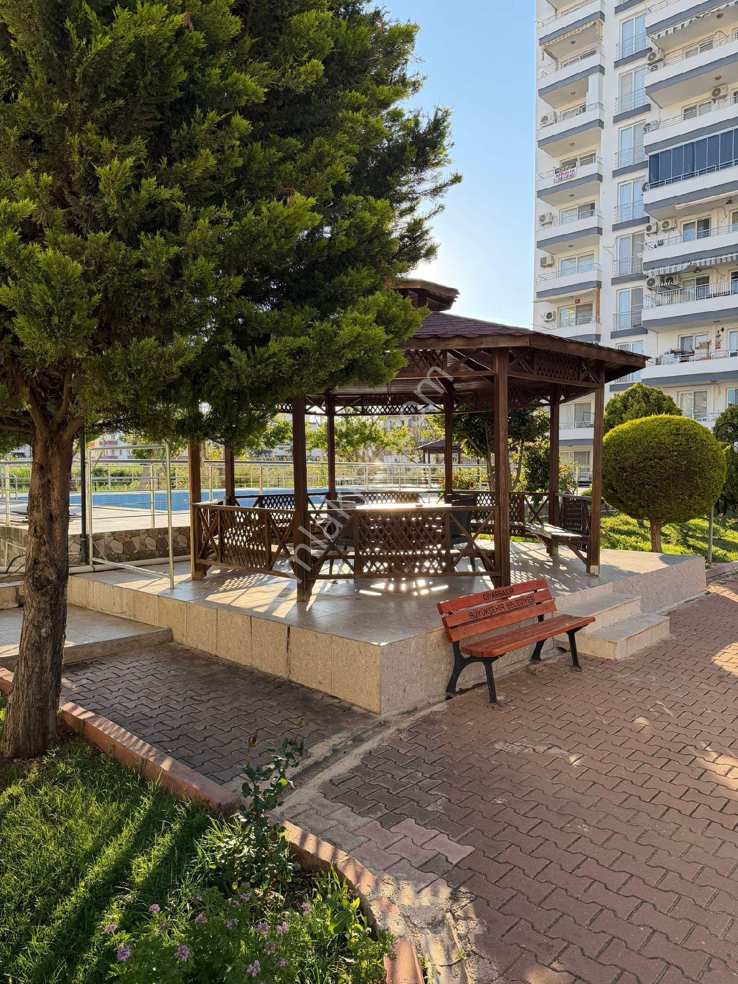 Eylem Emlak'tan Mersin Atakent'te Havuzlu Eşyalı 2+1 Yıllık Kiralık Daire - Görsel 44