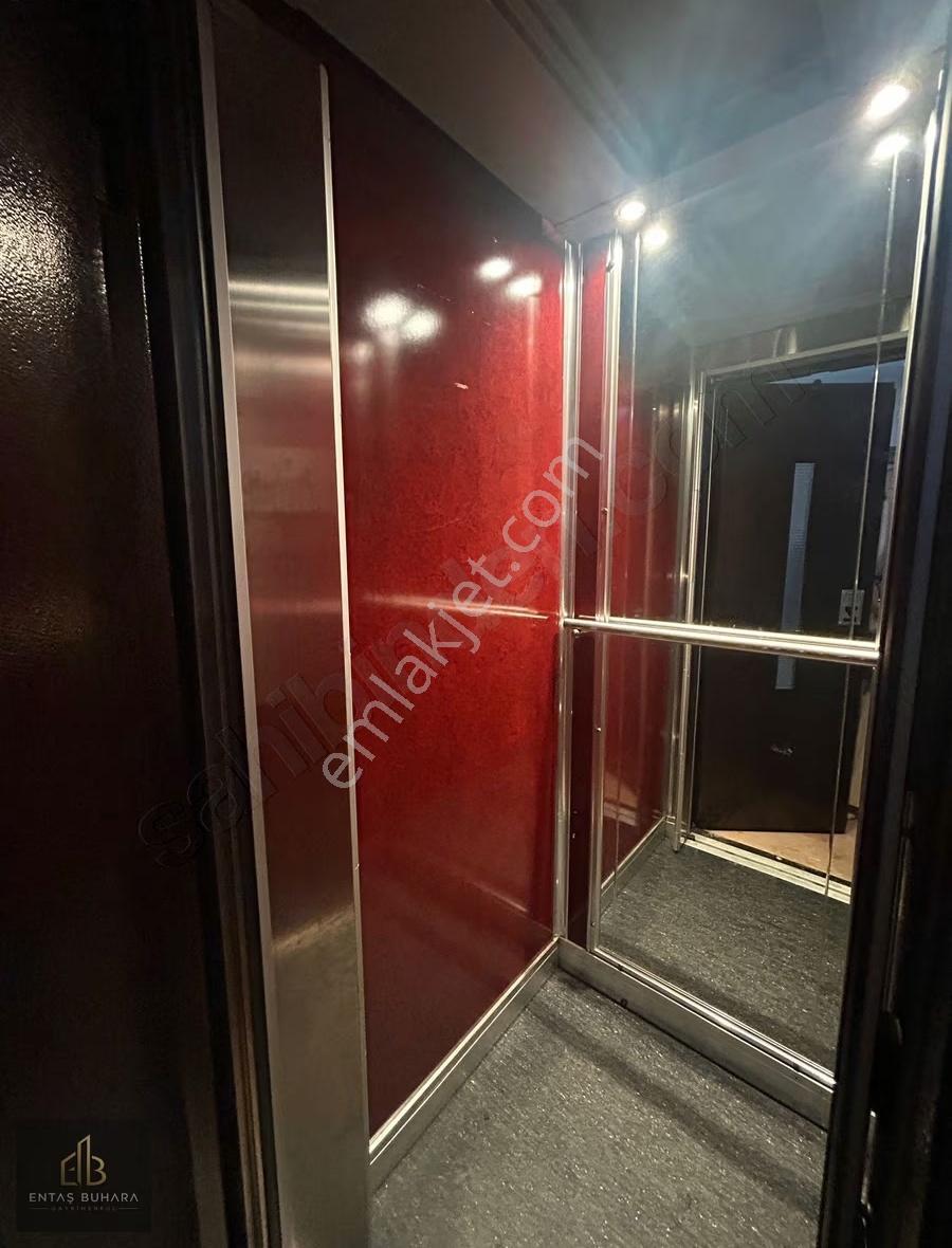 Çamlıca Tepesi Yakını Geniş Kullanımlı 3+1 Kiralık Daire - Görsel 9