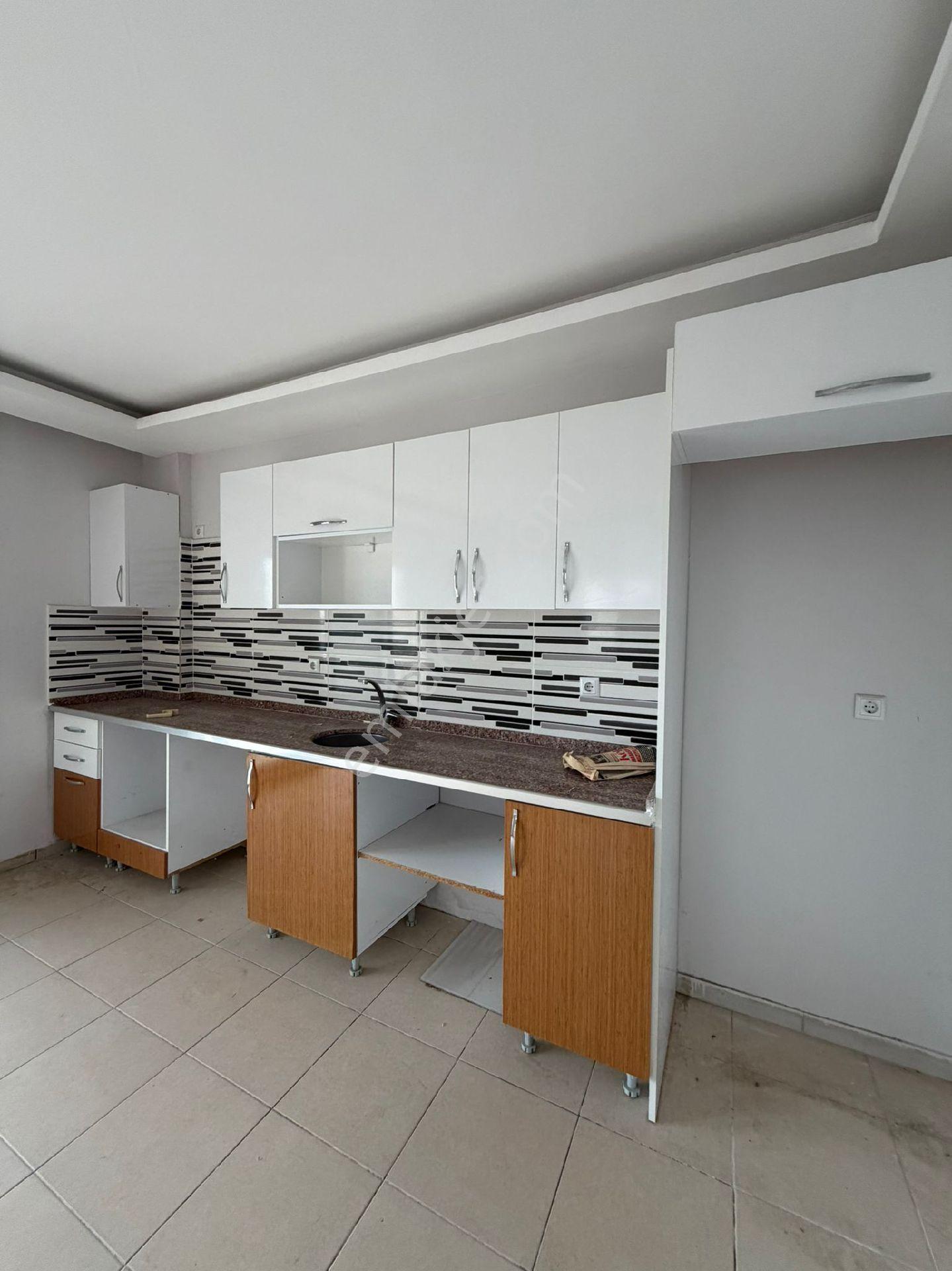 Eylem Emlak'tan Mersin Atakentte 2+1 Kiralık Daire