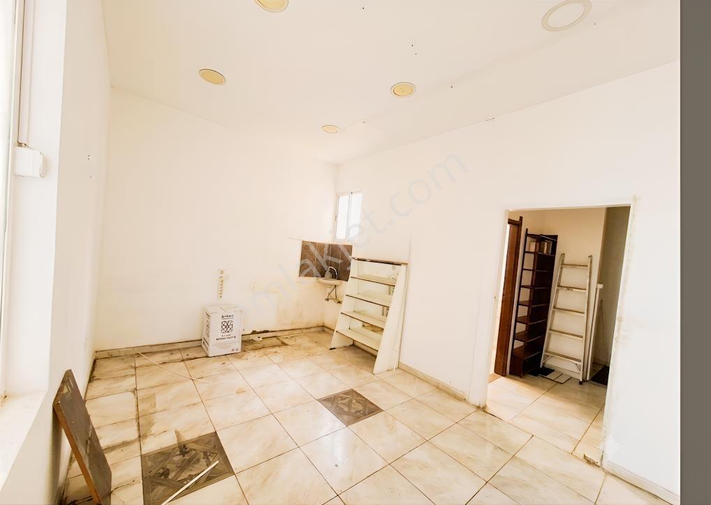 Esenyurt Mg Plaza'da İşlek Cadde Üzerinde 201m2 Kiralık Dükkan - Görsel 9