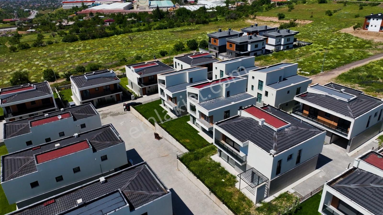Kayseri Hacılarda, Site İçerisinde 4 Adet Triplex Villa - Görsel 25