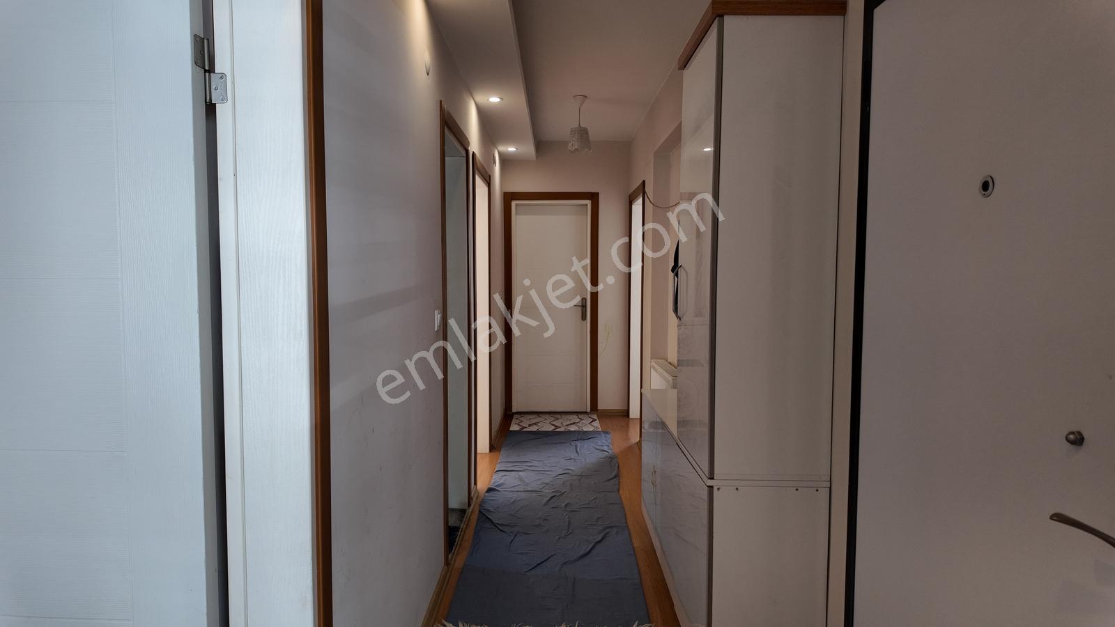 İstiklal Mahallesi'nde 2+1 Asansörlü, Doğalgazlı, Otoparklı! - Görsel 6