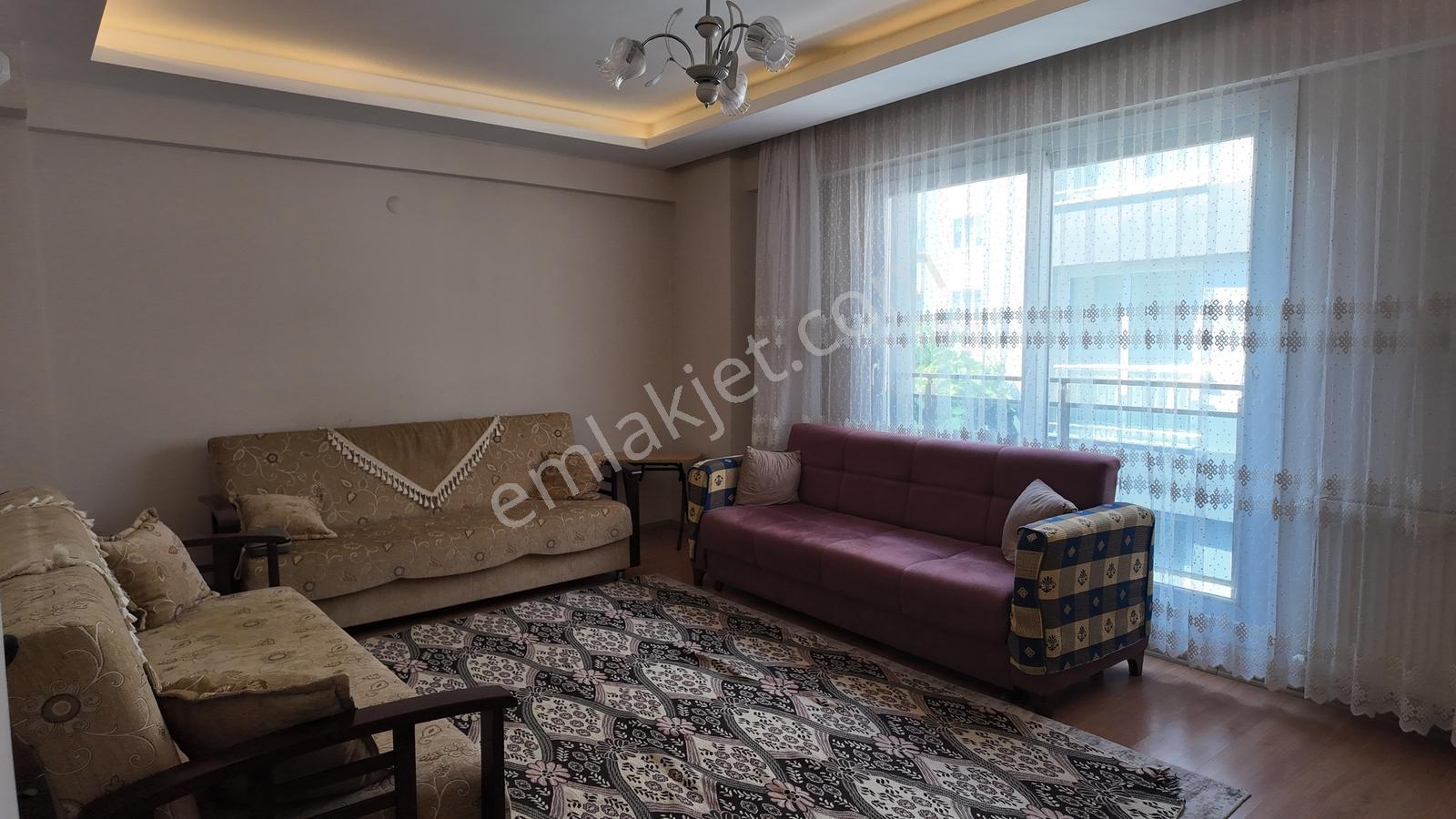 İstiklal Mahallesi'nde 2+1 Asansörlü, Doğalgazlı, Otoparklı! - Görsel 8