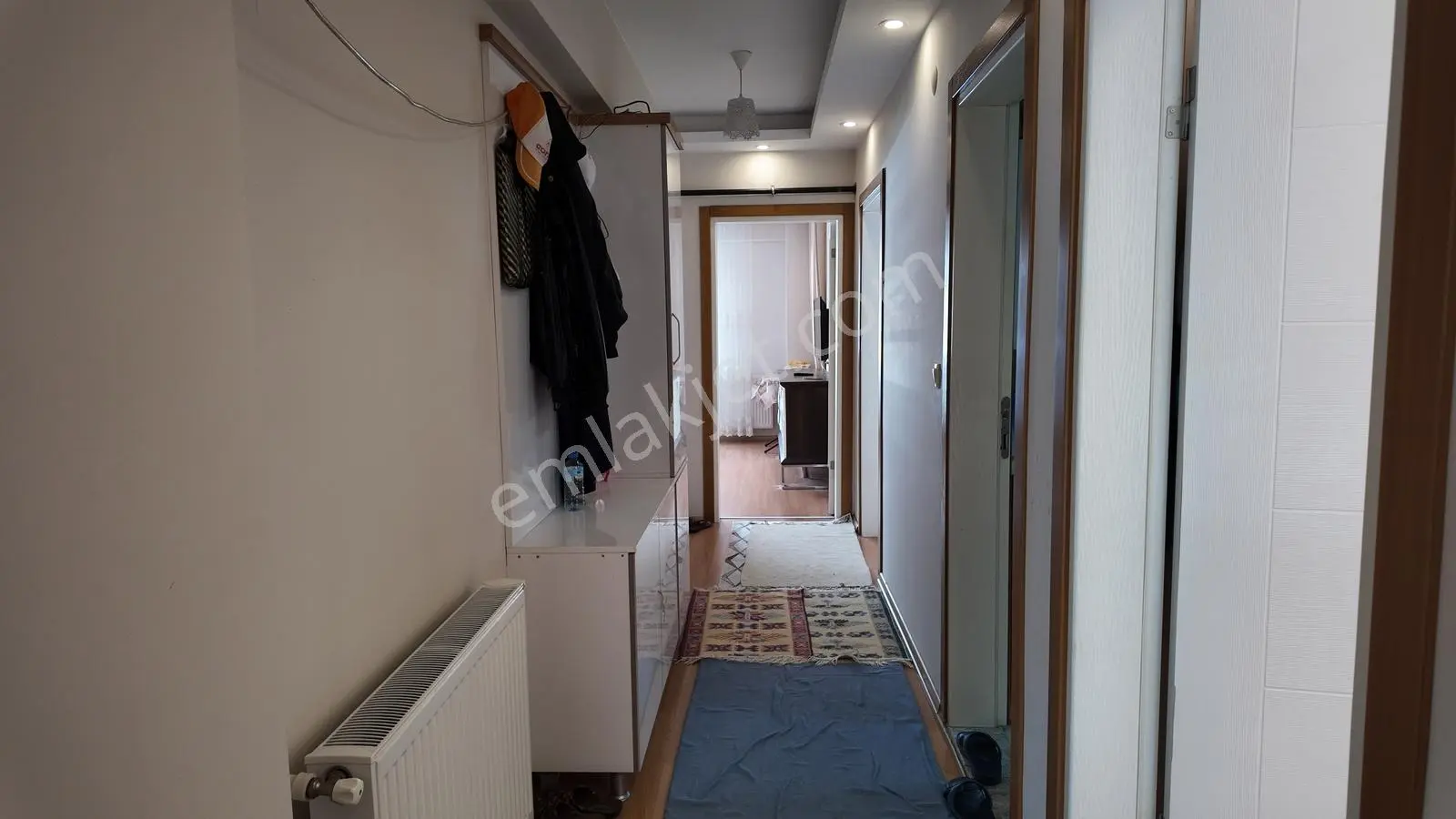İstiklal Mahallesi'nde 2+1 Asansörlü, Doğalgazlı, Otoparklı! - Görsel 2