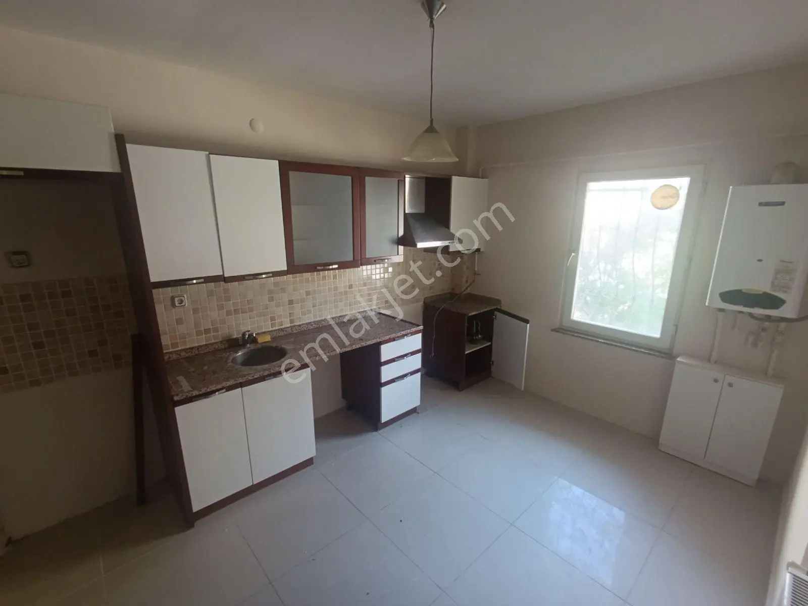 Muhittin Mah.2+1 Y.giriş Kombili Kiralık Daire