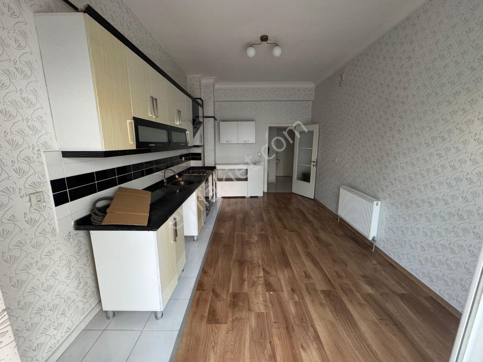 Ahimesut Mah Geniş 3+1 Kiralık Daire Çift Balkon 145m2 Net - Görsel 11