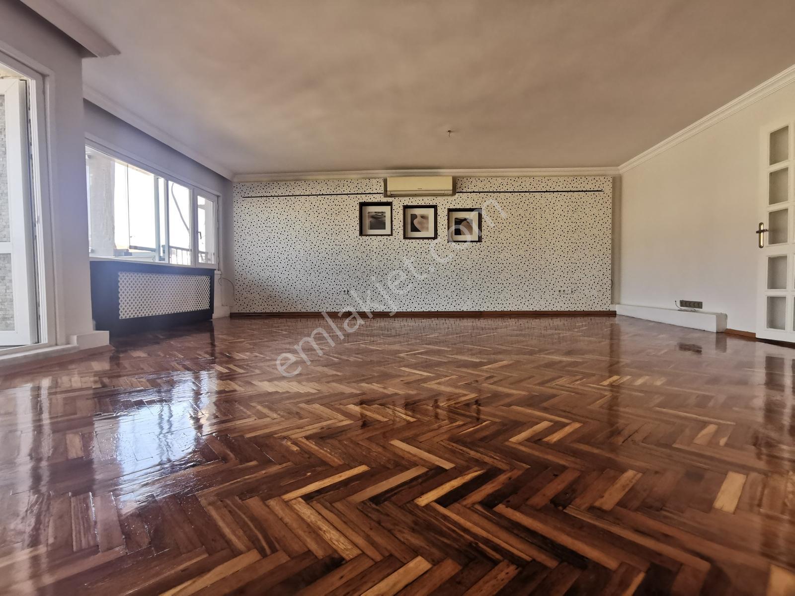 Göztepe Caddde Üzeri Kiralık 4+1 Daire Full Tadilatlı - Görsel 30