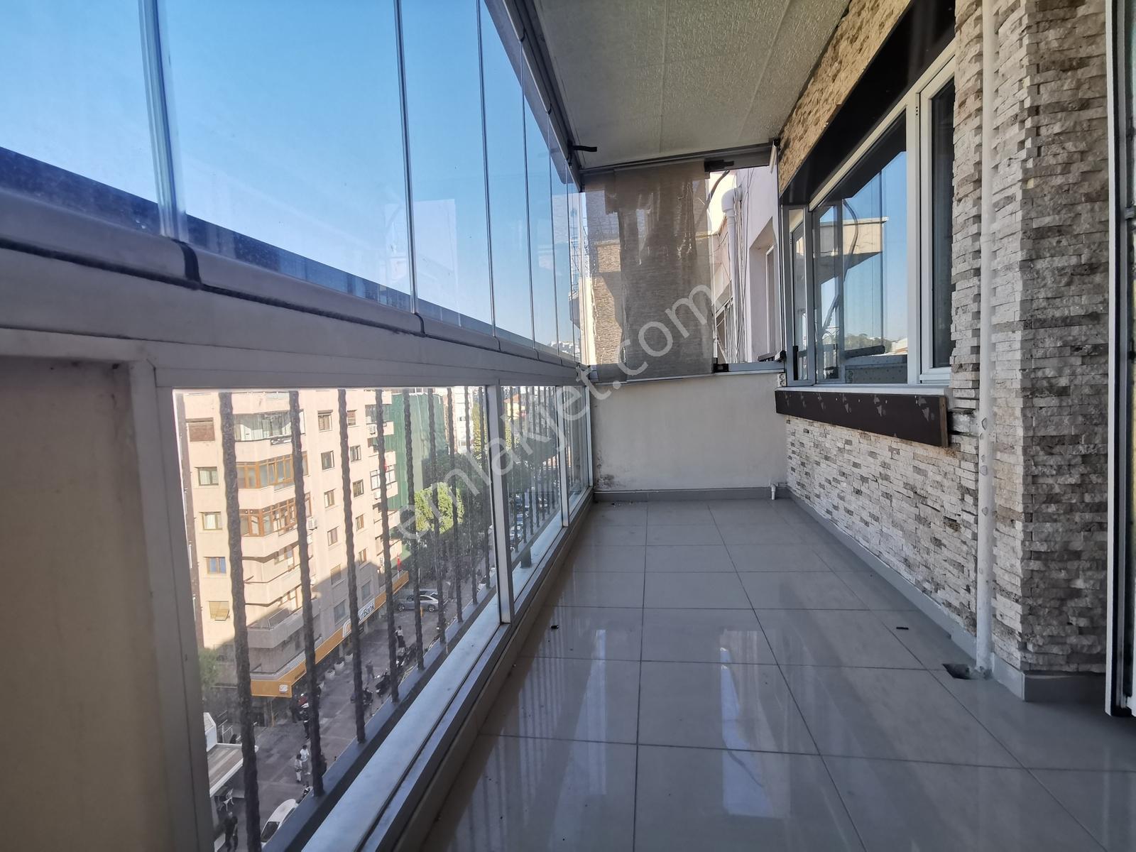 Göztepe Caddde Üzeri Kiralık 4+1 Daire Full Tadilatlı - Görsel 11