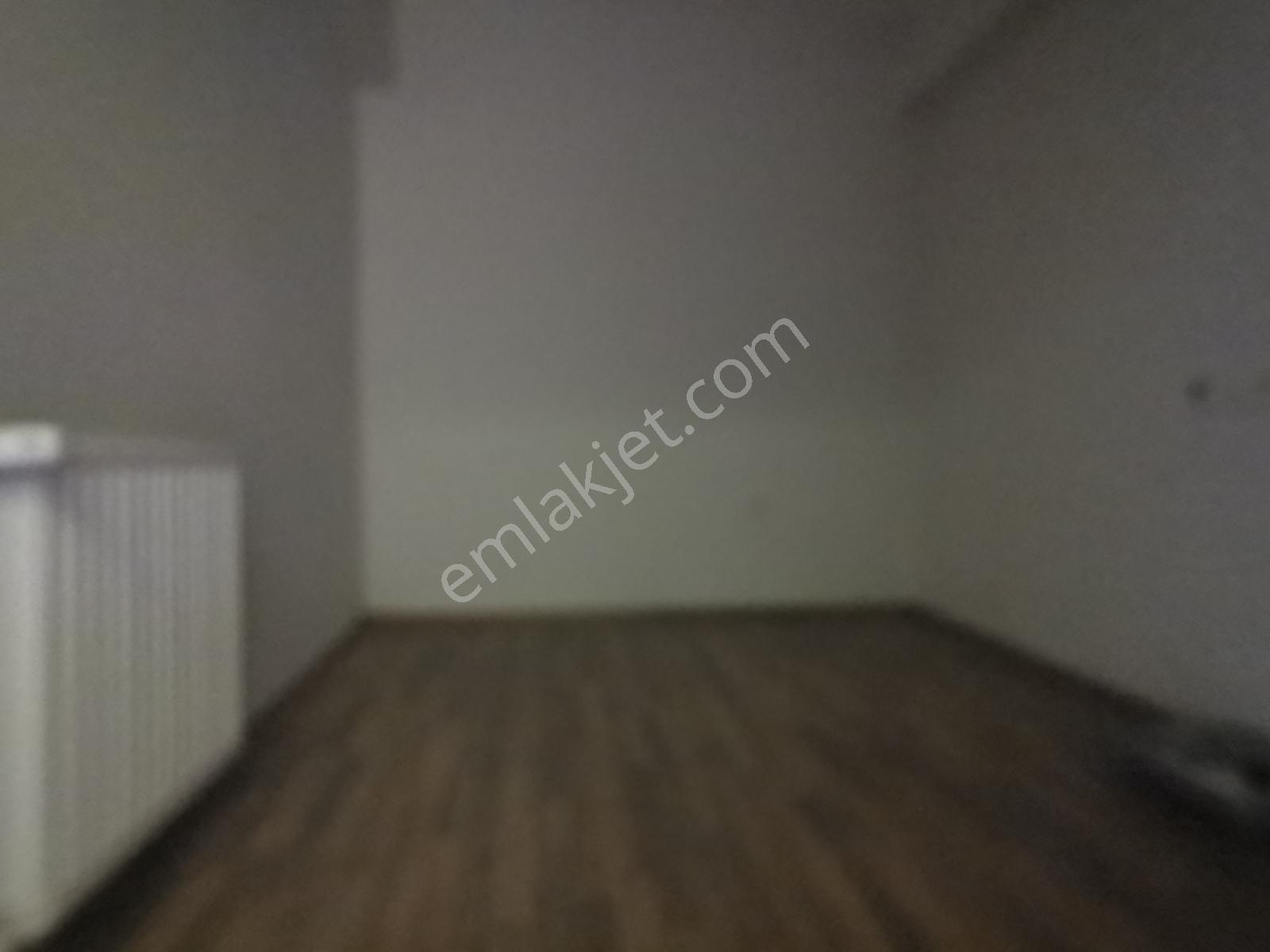 Göztepe Caddde Üzeri Kiralık 4+1 Daire Full Tadilatlı - Görsel 18
