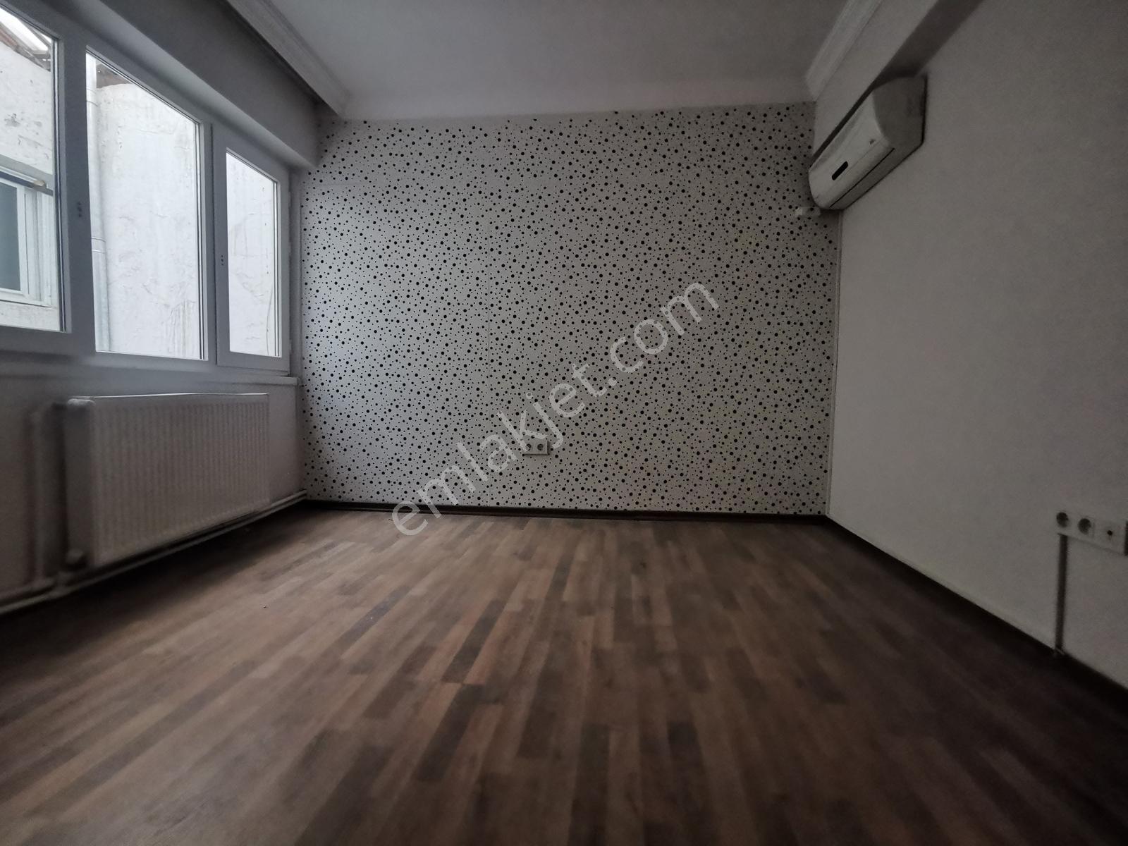 Göztepe Caddde Üzeri Kiralık 4+1 Daire Full Tadilatlı - Görsel 31