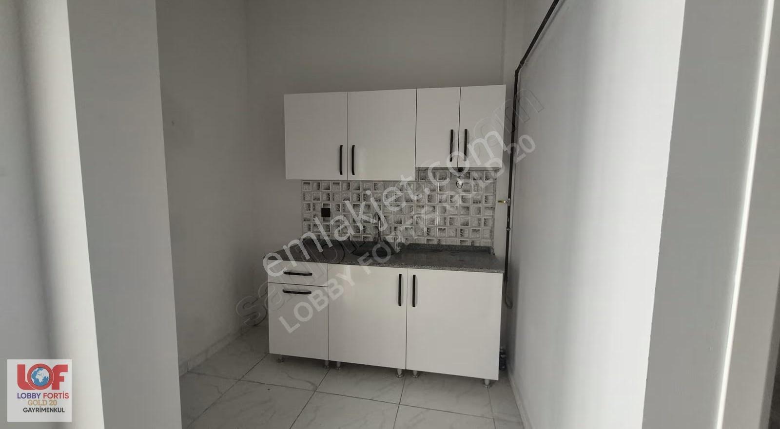 Karahasanlı'da Hastaneye Yakın Kiralık 80 M² Dükkan - Görsel 2