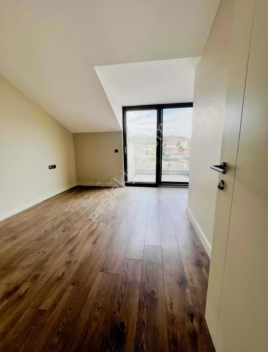 Uskumruköy Dekar Bahçeli Ferah 2+1 Kiralık Villa - Görsel 5