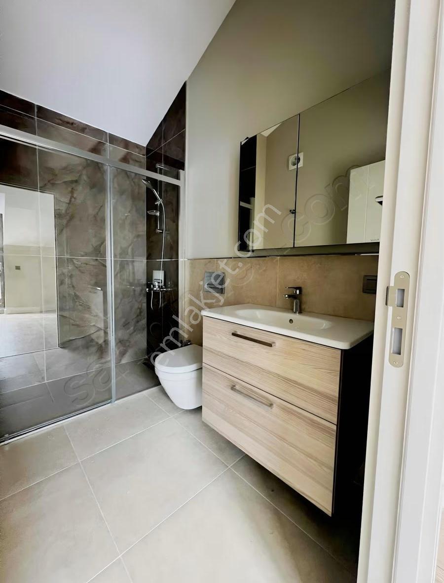 Uskumruköy Dekar Bahçeli Ferah 2+1 Kiralık Villa - Görsel 12