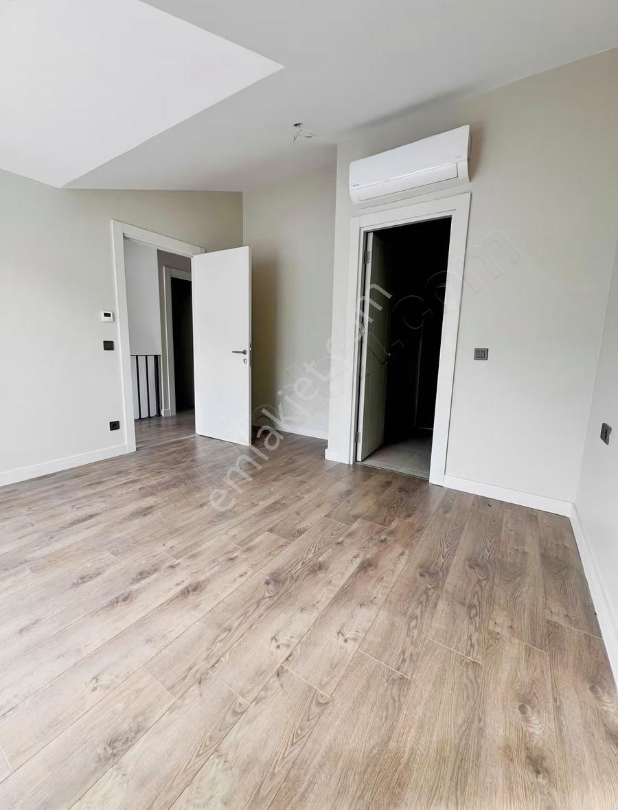 Uskumruköy Dekar Bahçeli Ferah 2+1 Kiralık Villa - Görsel 7