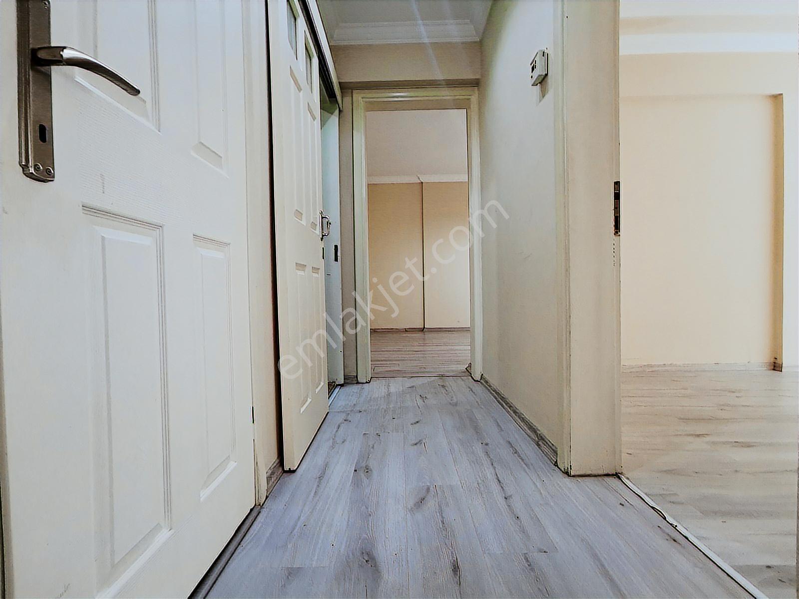 Bayraklı Tepekulede Site İçi Kiralık 3+1 140m2 Daire Otoparklı - Görsel 35