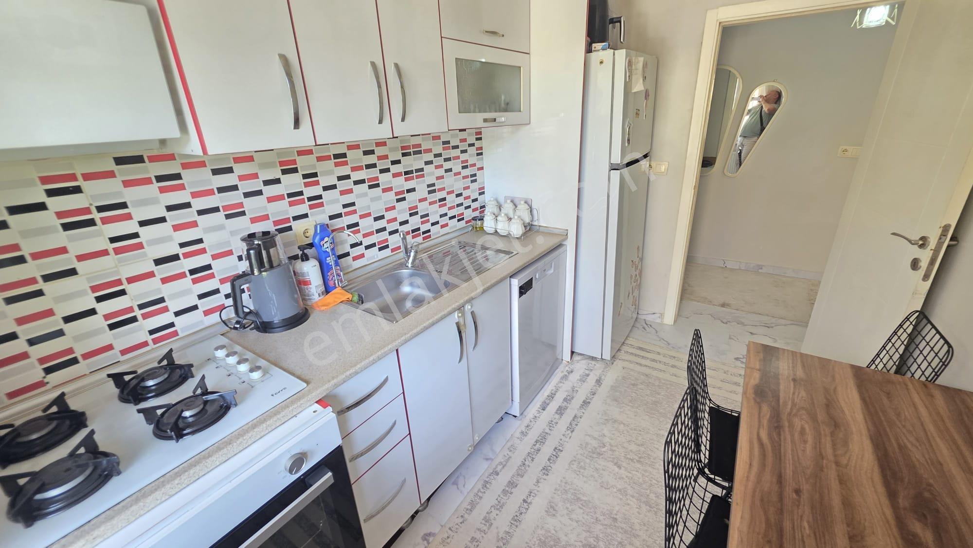 Beylikdüzü Yakuplu Uygun Fiyata 80m² Kaçmaz Fırsat 2+1 Giriş Kat Masrafsız - Görsel 9