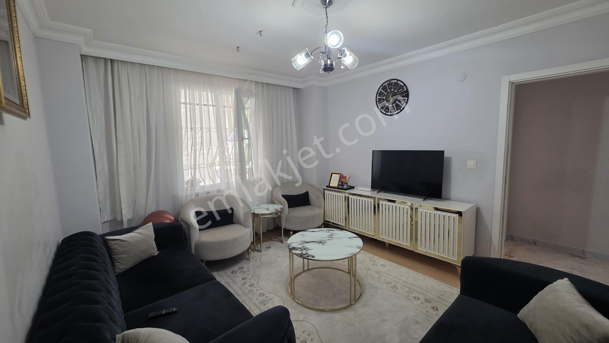 Beylikdüzü Yakuplu Uygun Fiyata 80m² Kaçmaz Fırsat 2+1 Giriş Kat Masrafsız - Görsel 3