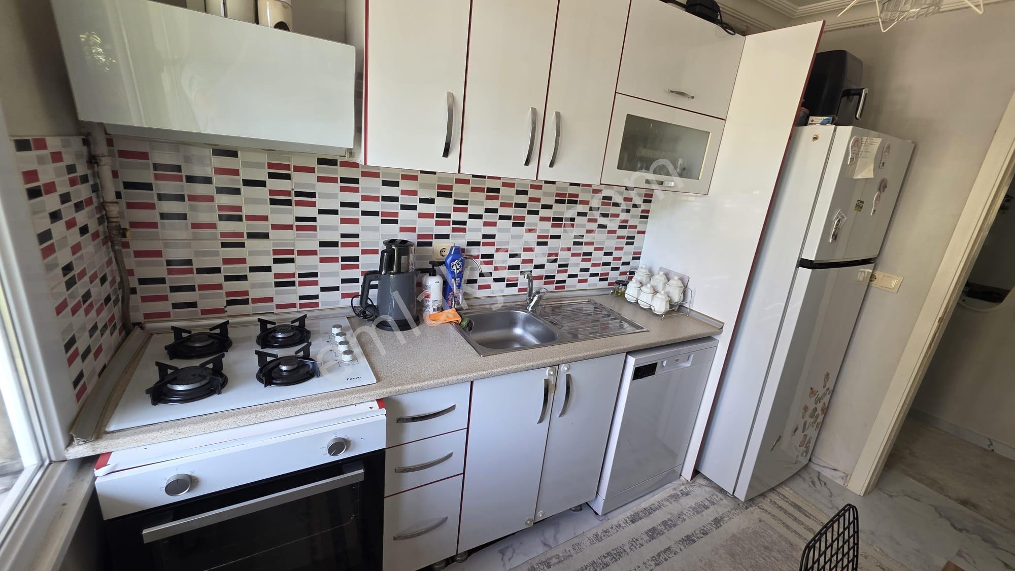 Beylikdüzü Yakuplu Uygun Fiyata 80m² Kaçmaz Fırsat 2+1 Giriş Kat Masrafsız - Görsel 8