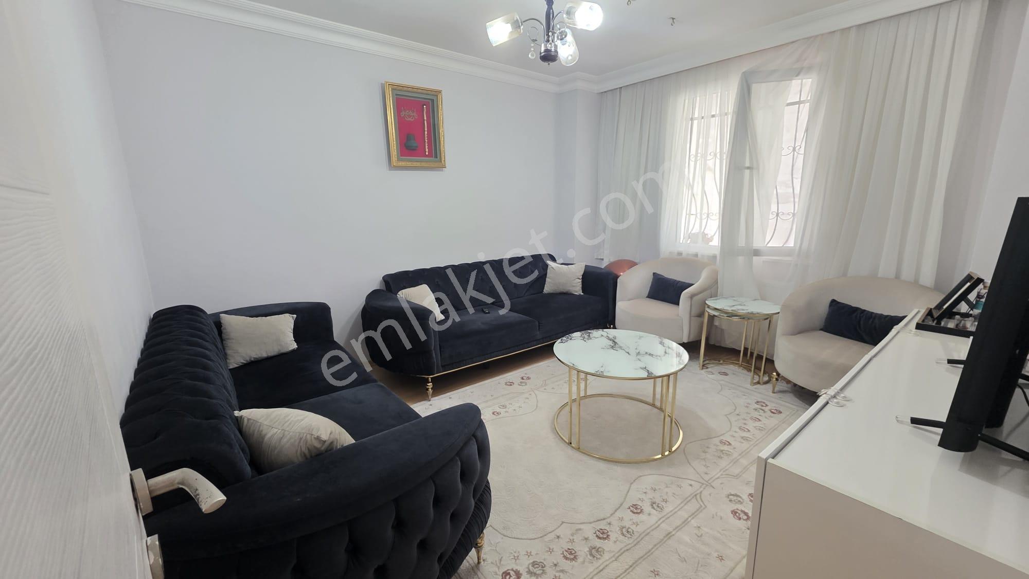 Beylikdüzü Yakuplu Uygun Fiyata 80m² Kaçmaz Fırsat 2+1 Giriş Kat Masrafsız - Görsel 2