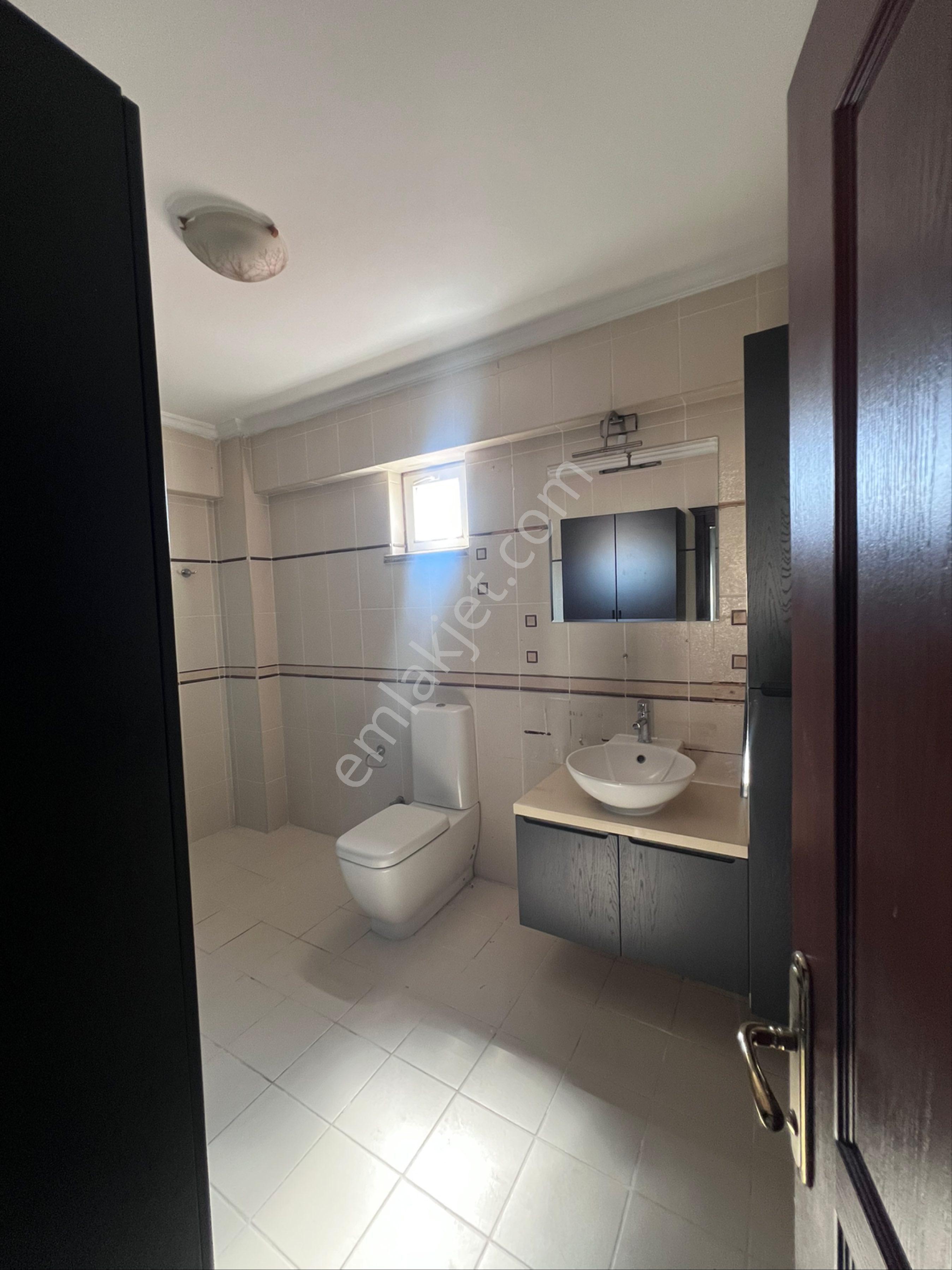 Remax Land Bahçelievler’de 5+1 Kiralık Daire - Görsel 20