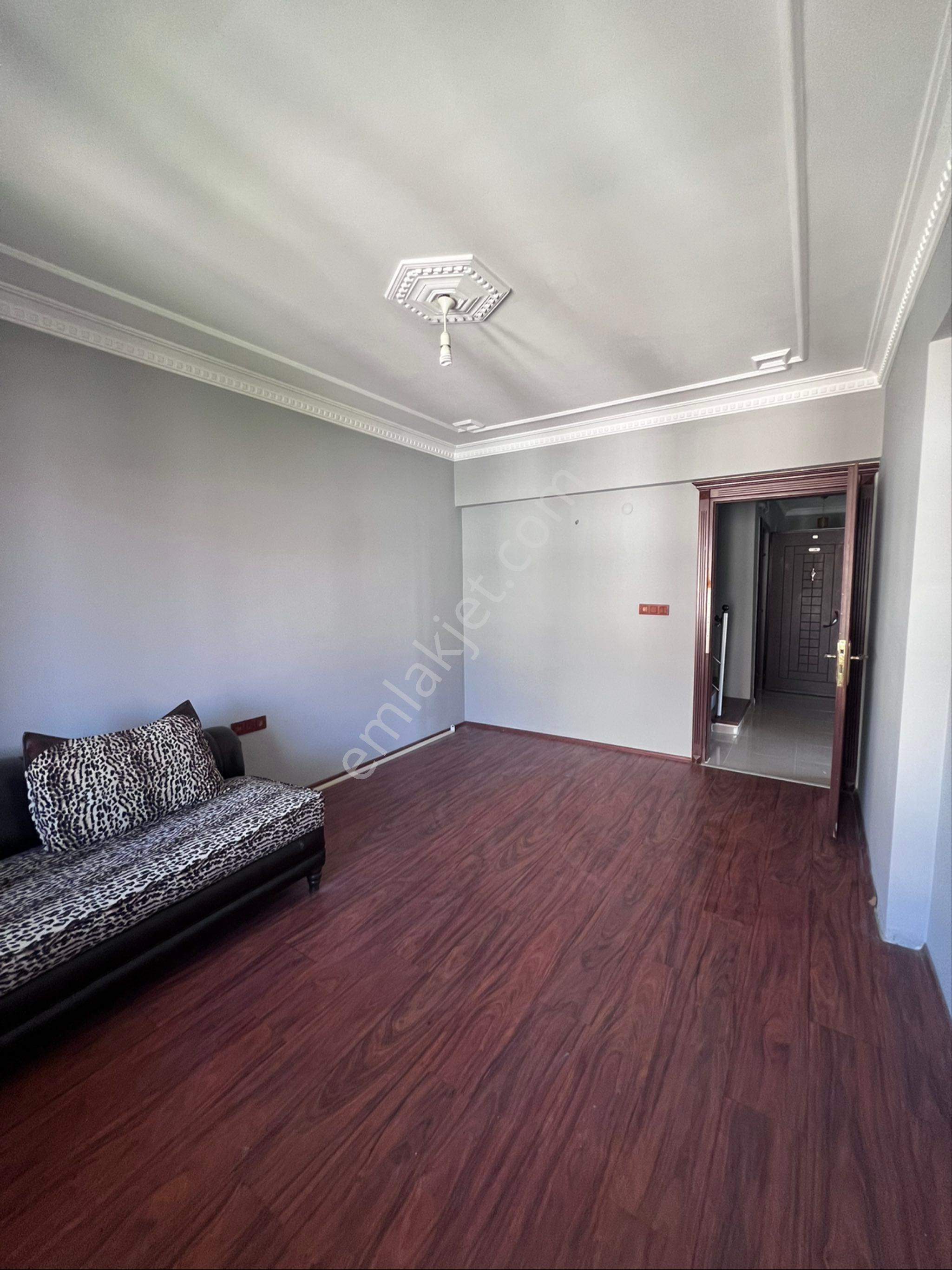 Remax Land Bahçelievler’de 5+1 Kiralık Daire - Görsel 6