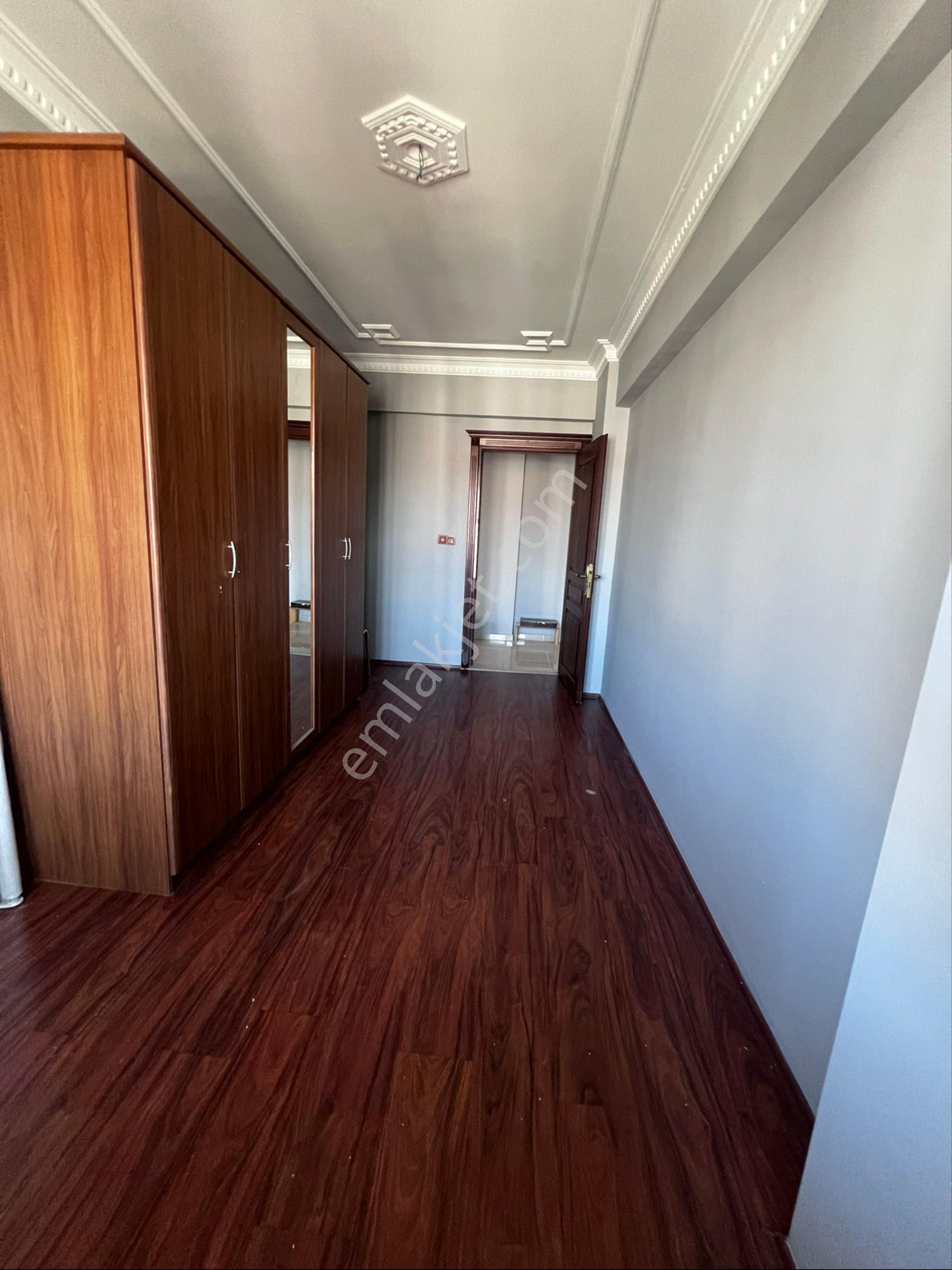 Remax Land Bahçelievler’de 5+1 Kiralık Daire - Görsel 15