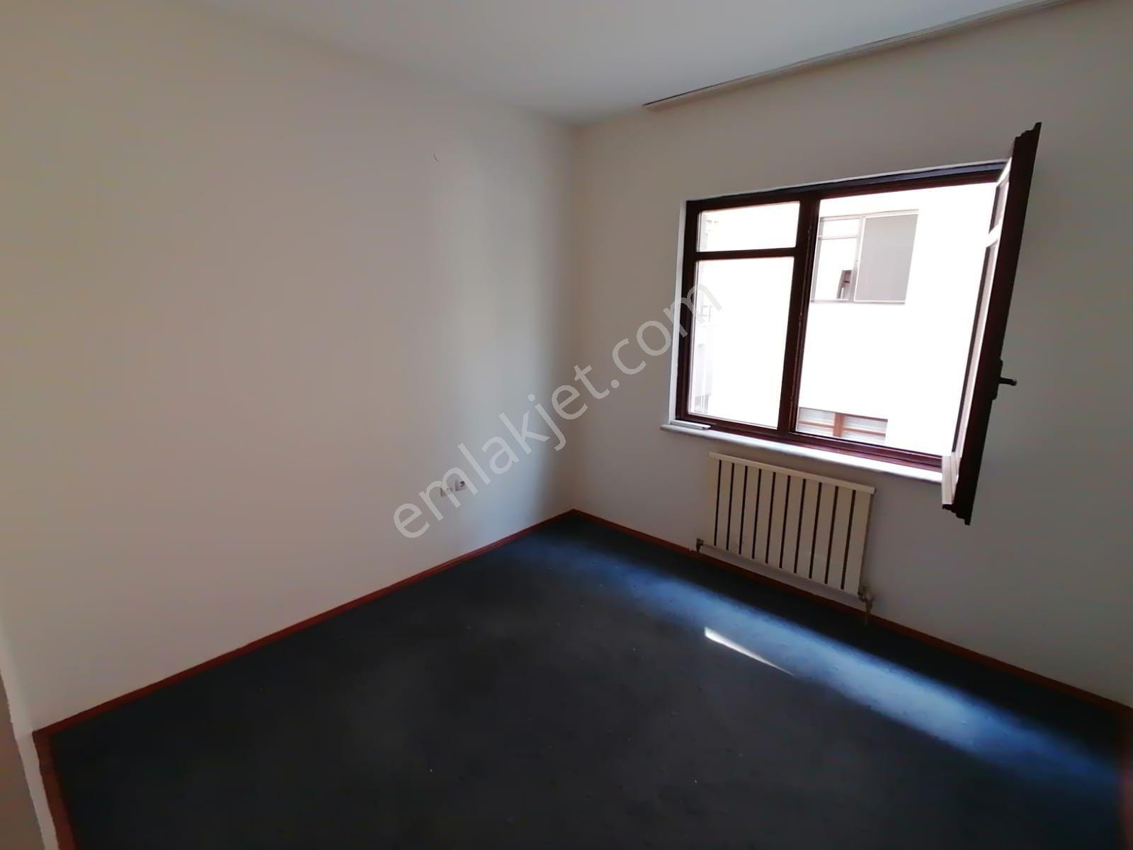 Gop Ust Kozada 1.kat İçi Bakımlı Ön Cephe Kombili 2+1 Kiralık Daire - Görsel 21
