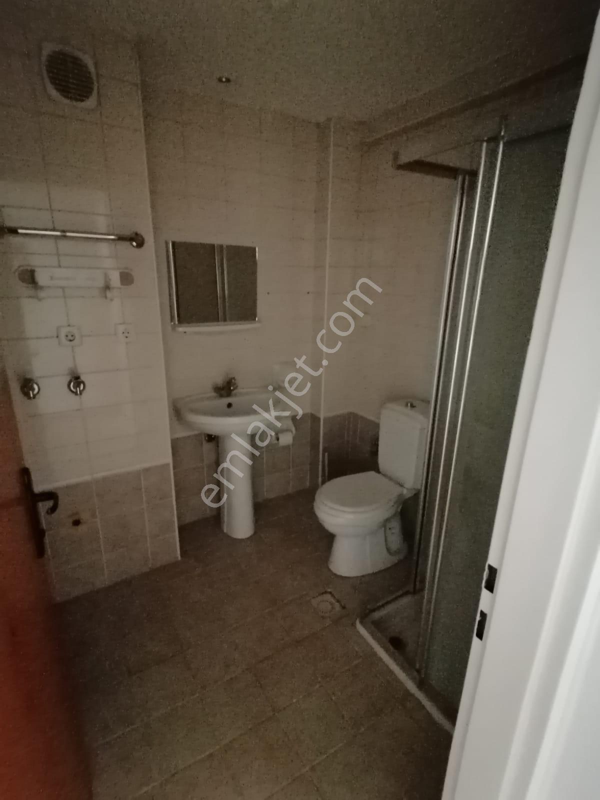 Gop Ust Kozada 1.kat İçi Bakımlı Ön Cephe Kombili 2+1 Kiralık Daire - Görsel 15