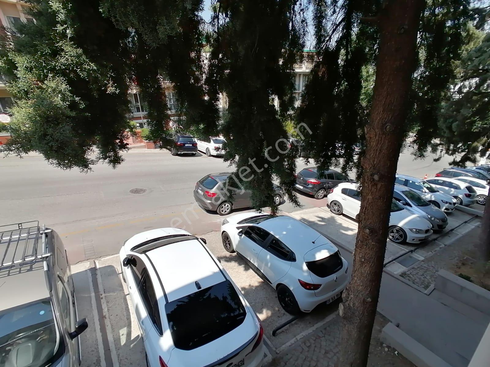 Gop Ust Kozada 1.kat İçi Bakımlı Ön Cephe Kombili 2+1 Kiralık Daire - Görsel 27