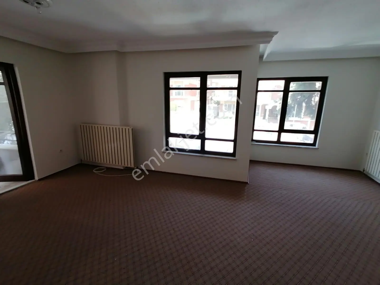 Gop Ust Kozada 1.kat İçi Bakımlı Ön Cephe Kombili 2+1 Kiralık Daire - Görsel 5