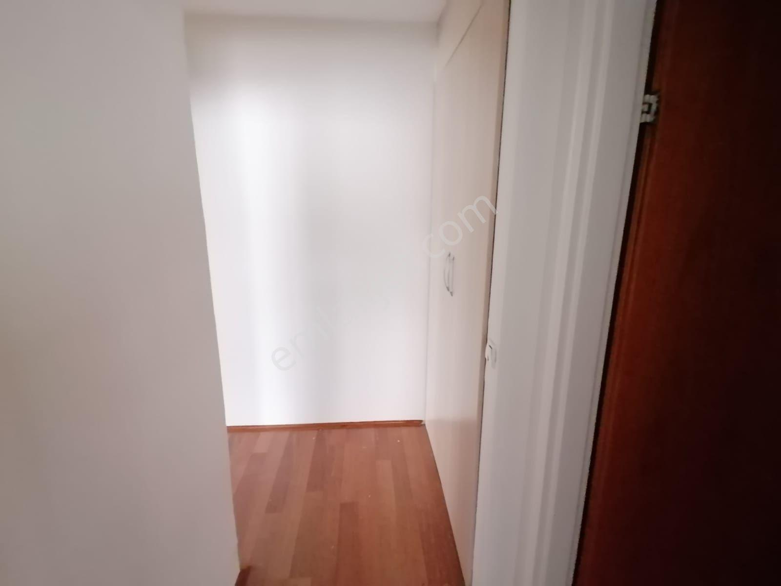Gop Ust Kozada 1.kat İçi Bakımlı Ön Cephe Kombili 2+1 Kiralık Daire - Görsel 22