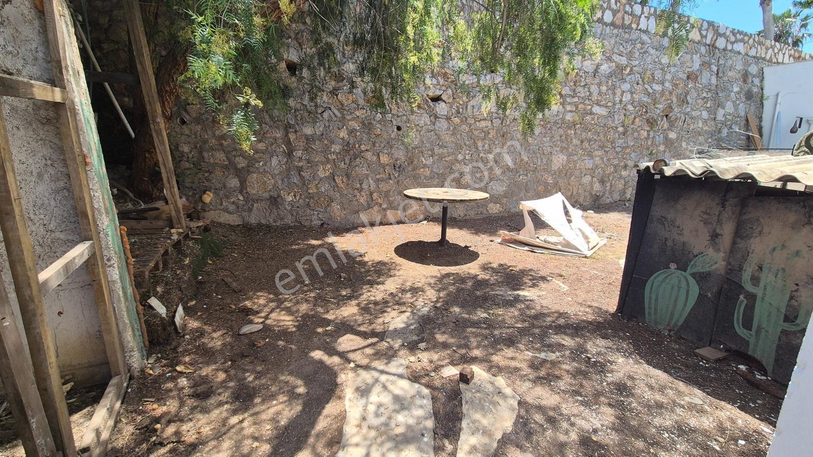 Bodrum'da Merkezi Konumda Kiralık Tam Müstakil Dubleks - Görsel 22