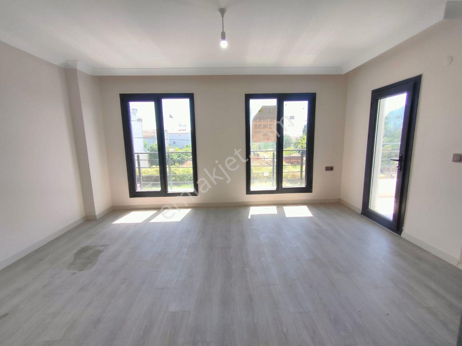 Kartallar'dan Denize Yakın Merkezde Büyük Bahçeli Yazlık Villa.. - Görsel 20