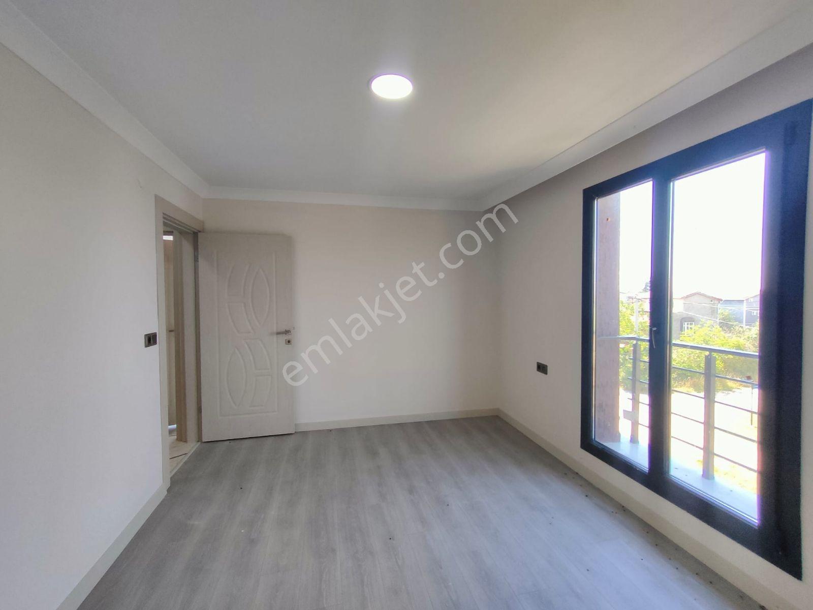 Kartallar'dan Denize Yakın Merkezde Büyük Bahçeli Yazlık Villa.. - Görsel 25