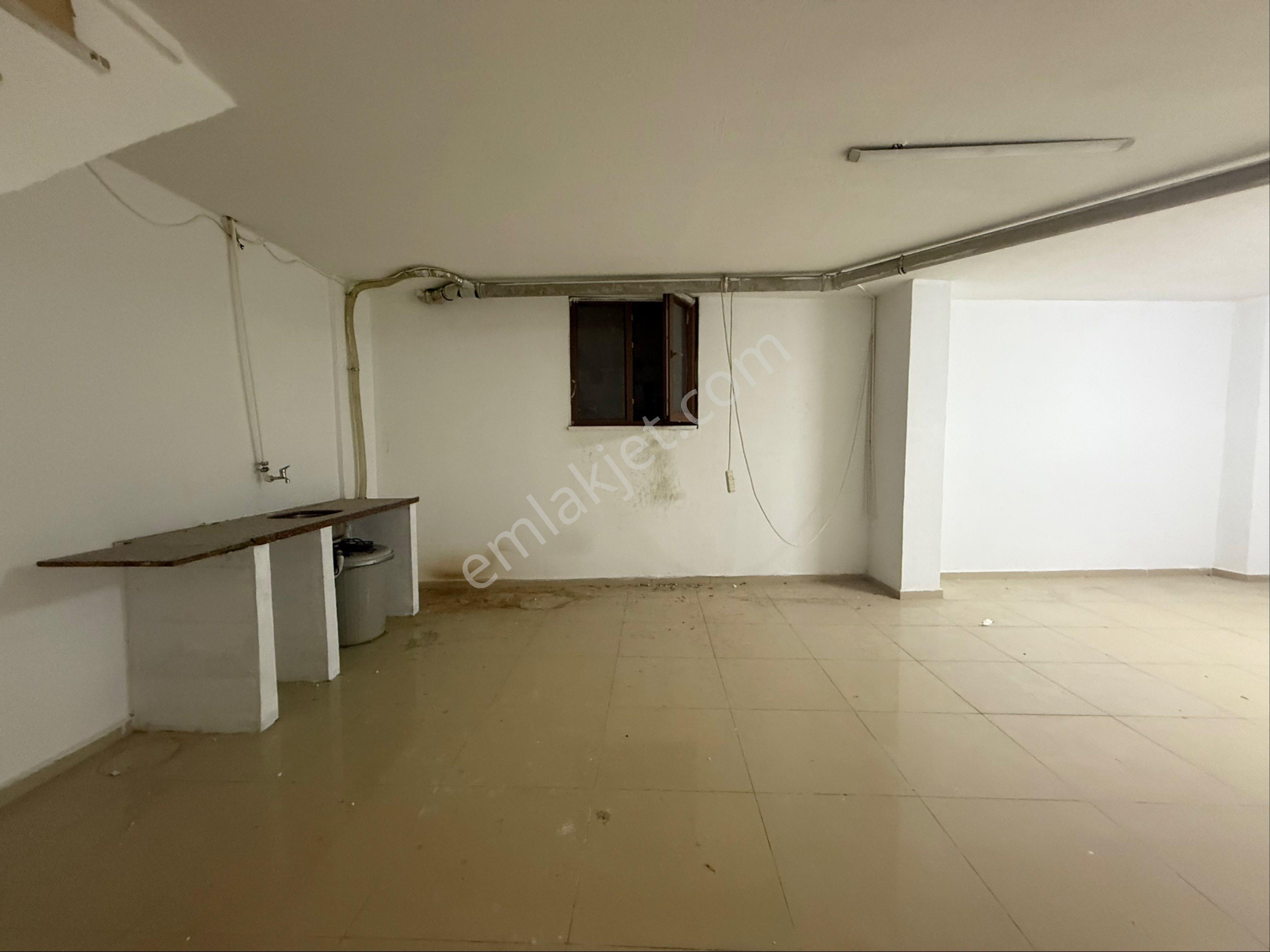 Samandıra Da Ana Caddeye Yakın Kıralık Depolu 130 M2 Dükkan - Görsel 31