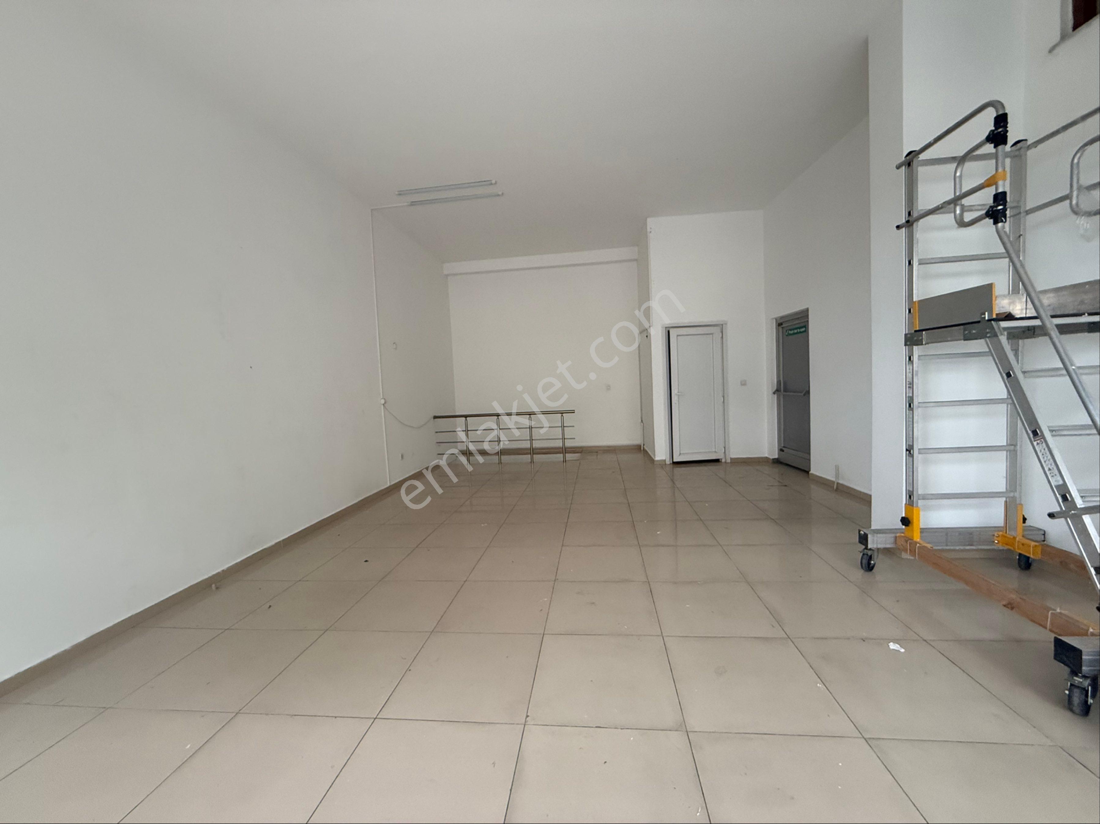Samandıra Da Ana Caddeye Yakın Kıralık Depolu 130 M2 Dükkan - Görsel 15