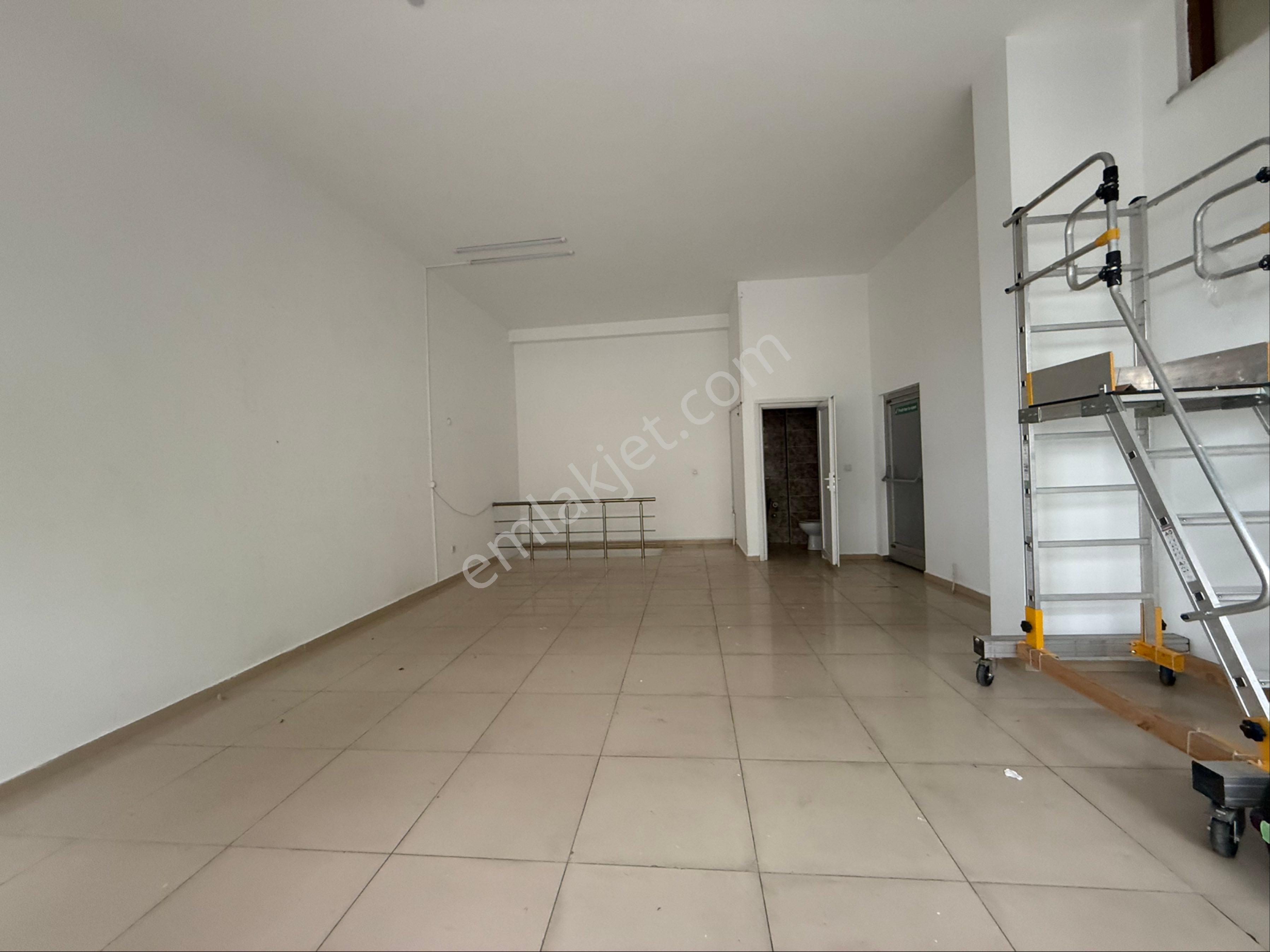 Samandıra Da Ana Caddeye Yakın Kıralık Depolu 130 M2 Dükkan - Görsel 24