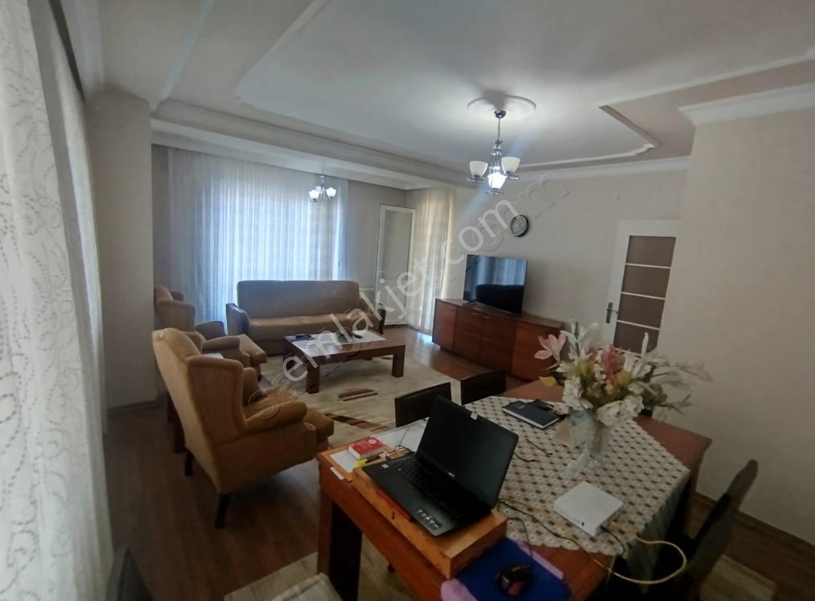 Gazi Mahallesinde Geniş M2 Li Satılık 2+1 Daire - Görsel 16