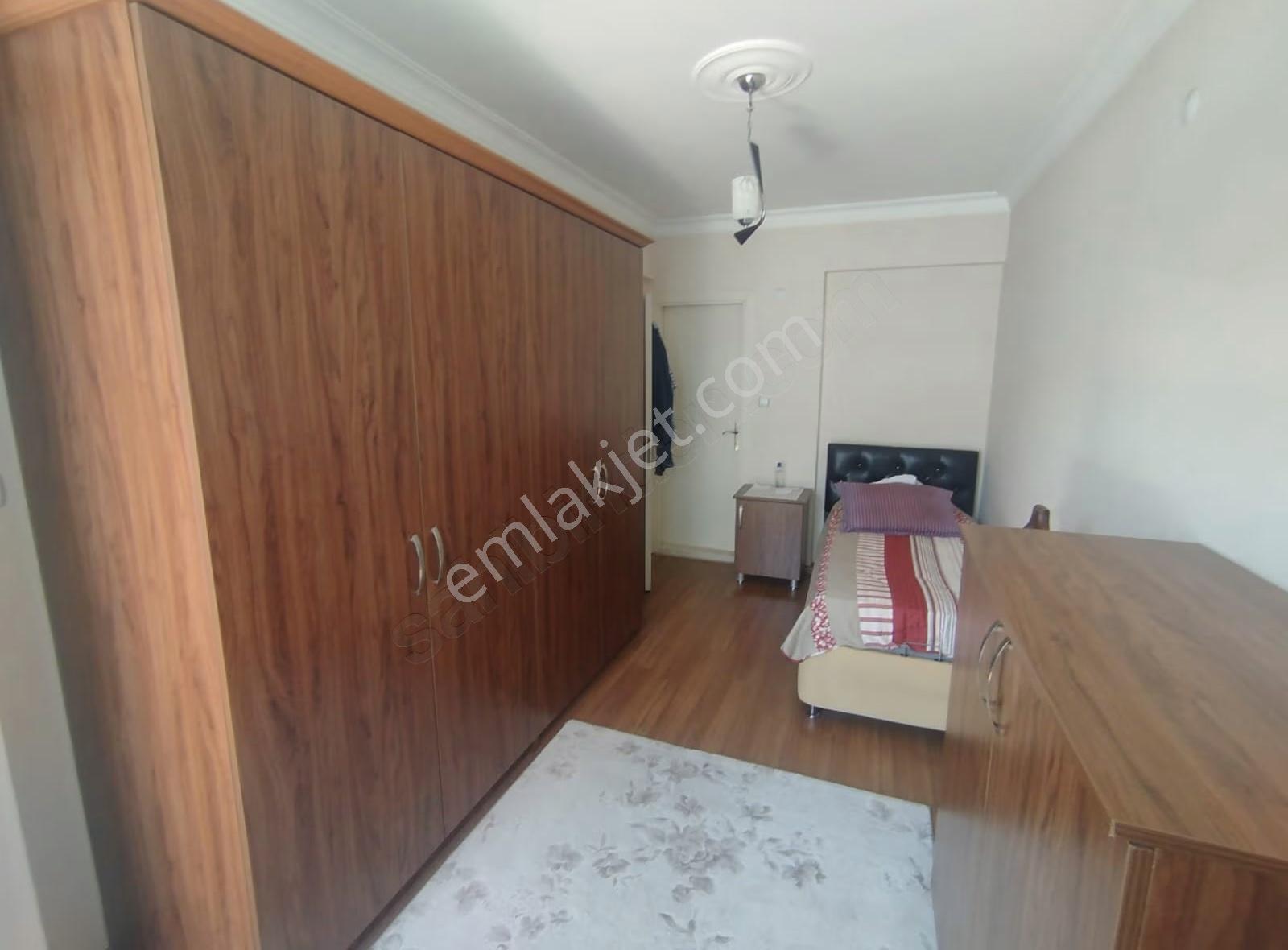 Gazi Mahallesinde Geniş M2 Li Satılık 2+1 Daire - Görsel 11