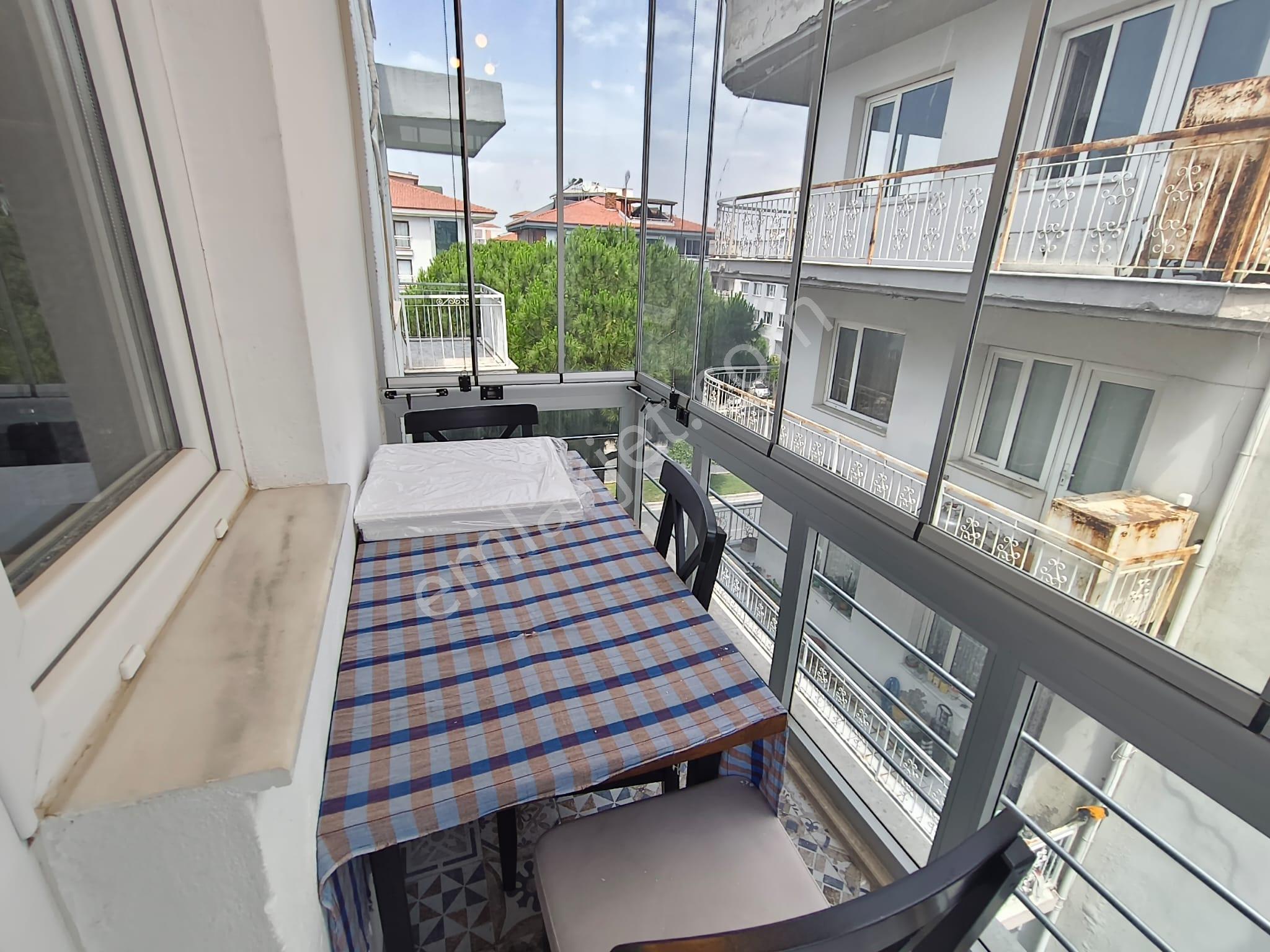 İzmir Selçuk Merkezde Full Eşyalı, Yenilenmiş 3 Balkonlu 2+1 Daire - Görsel 11