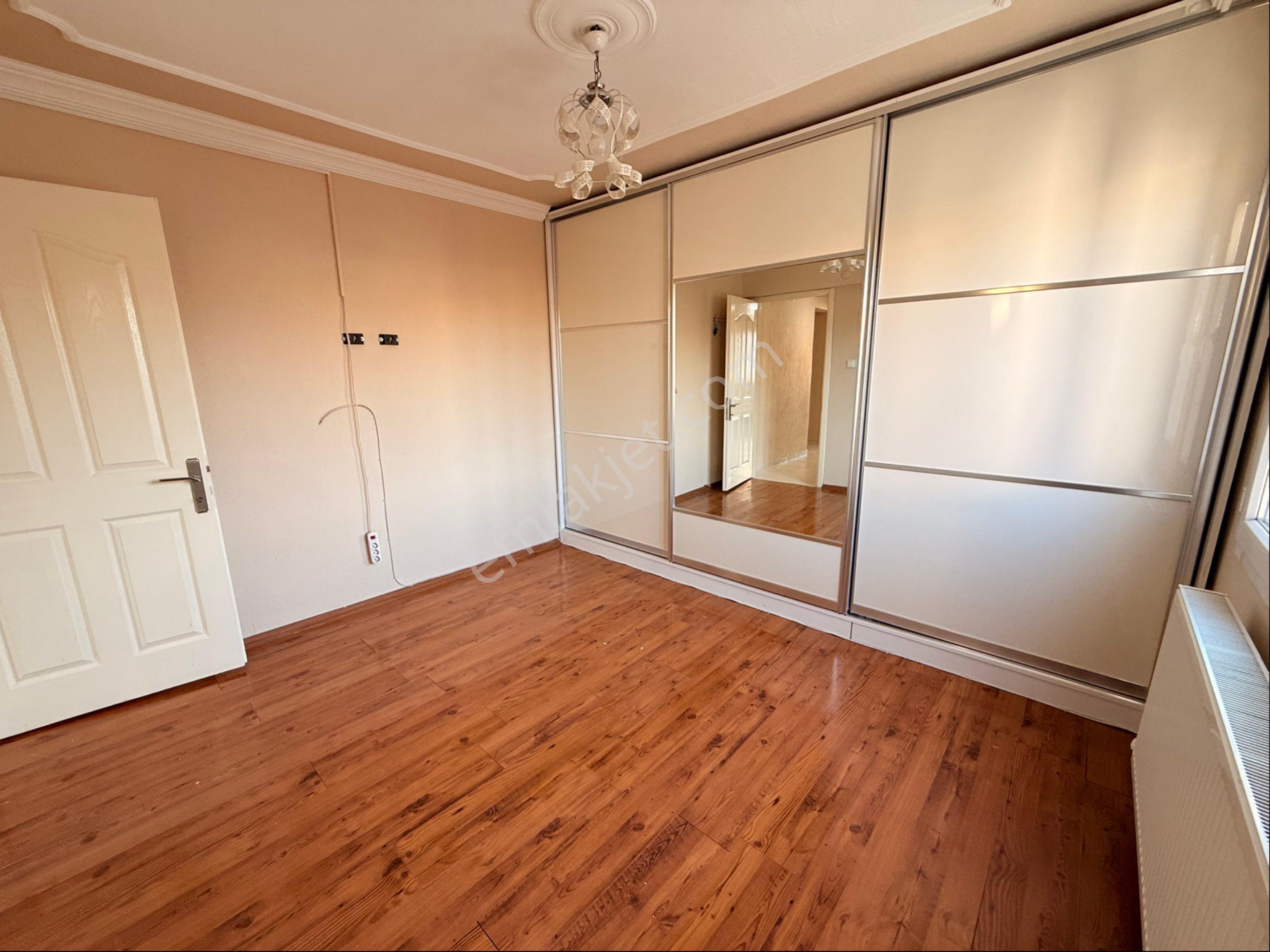 Torbalı Tepeköy İzban Durağı Karşısı Site İçi 3+1 Arakat Asansörlü Bakımlı Kiralık Daire - Görsel 15