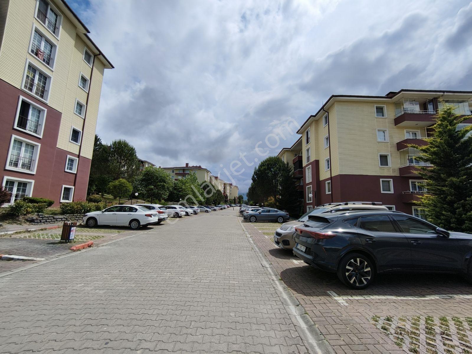 Remax-hür Fatma Yıldız Dan Korucuk Baytur Sitesinde Satılık 3+1 - Görsel 14